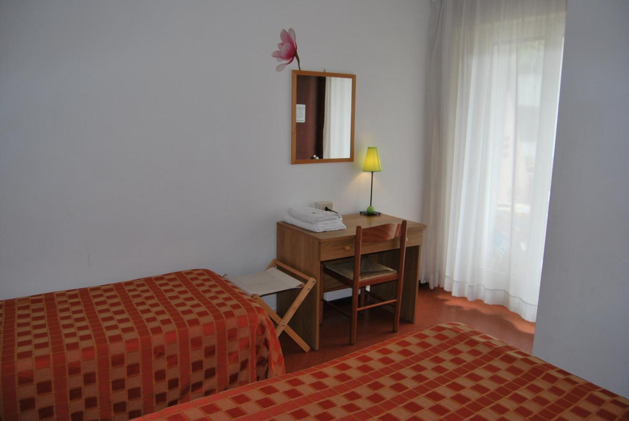 Hotel Rosapineta - Adults Only ลินญาโน ซับเบียโดโร ภายนอก รูปภาพ